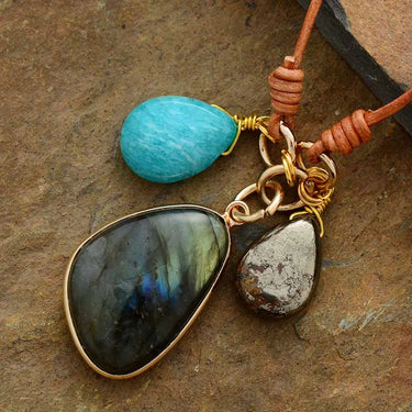 The Soul Trinity Crystal Necklace-Your Soul Place